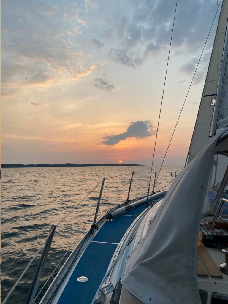 Sonnenaufgang Nachtfahrt Samsø segeln